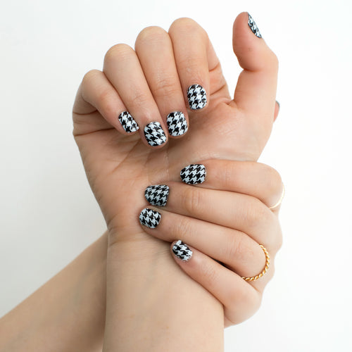 It can be on anything, even on your bare nails. It is a very classic pattern, don’t worry because it will never be outdated.   What’s special: Overlay or wear alone.