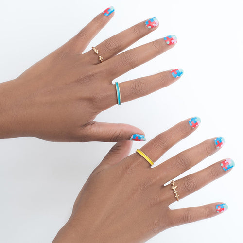 This set is inspired by the lazy afternoon during lockdown. Each piece of the jigsaw puzzle looks interesting and full of hope. When flamingo pink, raspberry red mixes with blue and teal, your imagination will be elevated.