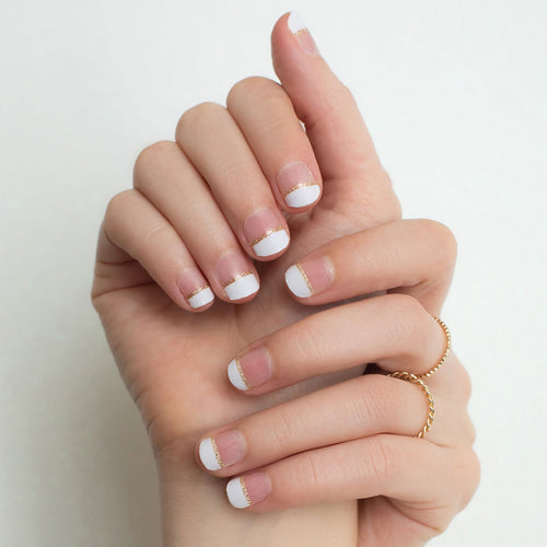 This set is inspired by the French design. It shows more personality with the added gold glitter lines.