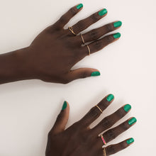 Load image into Gallery viewer, Introducing this jade colour laser lights sparkling across a midnight sky. It celebrates lives with fully covered glitters on your nails.  What’s special Glitters