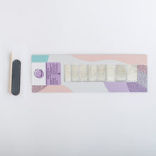 Load image into Gallery viewer, This glamorous set gives your fingertips a silver glow. The large glitz gives you soft colourful hues from different angles.