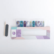 Load image into Gallery viewer, This set is as romantic and imaginary as it looks. The astrology is on your fingertips. The balanced colour tones shine with luck. Limited edition. This is our 3D collection. What’s special: 3D